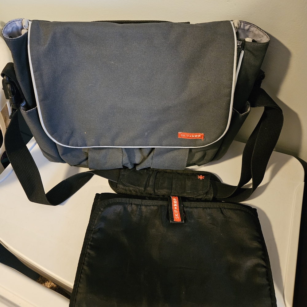Skip Hop Gray and Black Messenger Bag